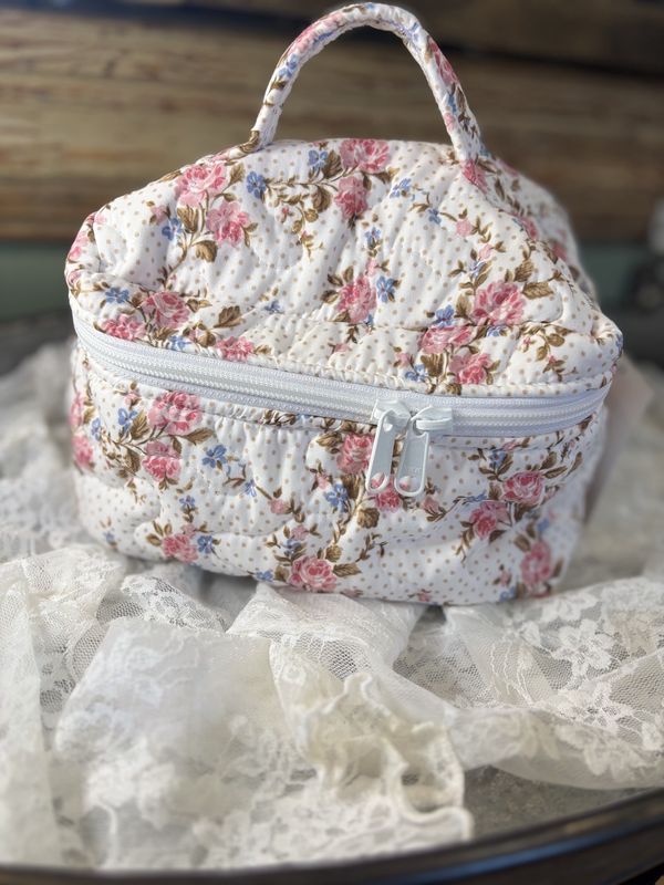 Rosey Floral Quilted Travel Makeup Bag
