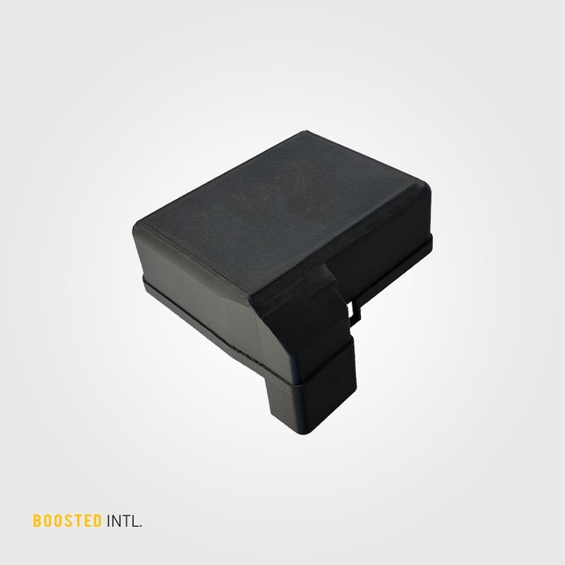 R33/R34 Plastic Fuse Box Cover