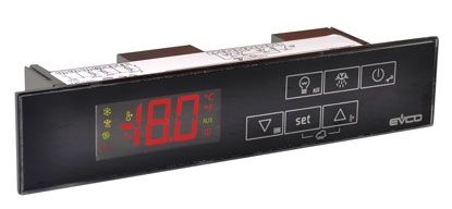 REGULATEUR POUR LA GESTION D’UNITEES REFRIGEREES AVEC ECRAN LISSE ˝TOUCH SCREEN˝  EVR231N7