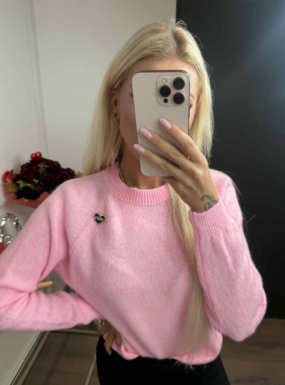 Sweter cukierkowy róż