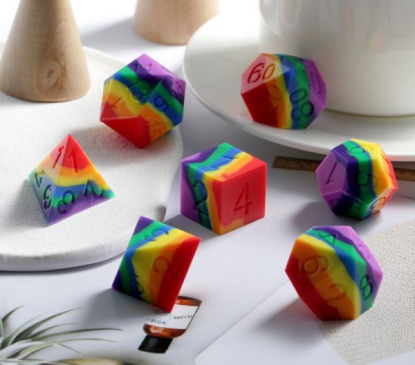 Dice Habit Silicone Dice Set: Rainbow (7pcs)