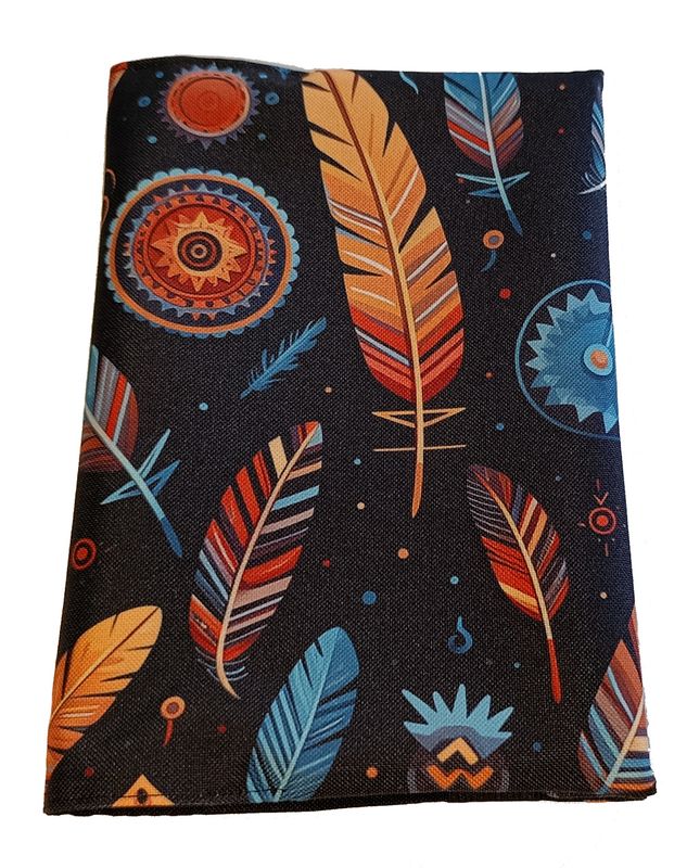 etui na książke w kolorowe piórka