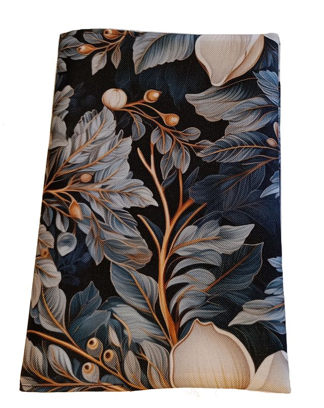 otulacz na książke w duże białe kwiaty