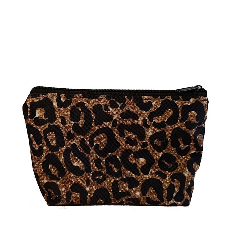 Kosmetyczka w Panterke