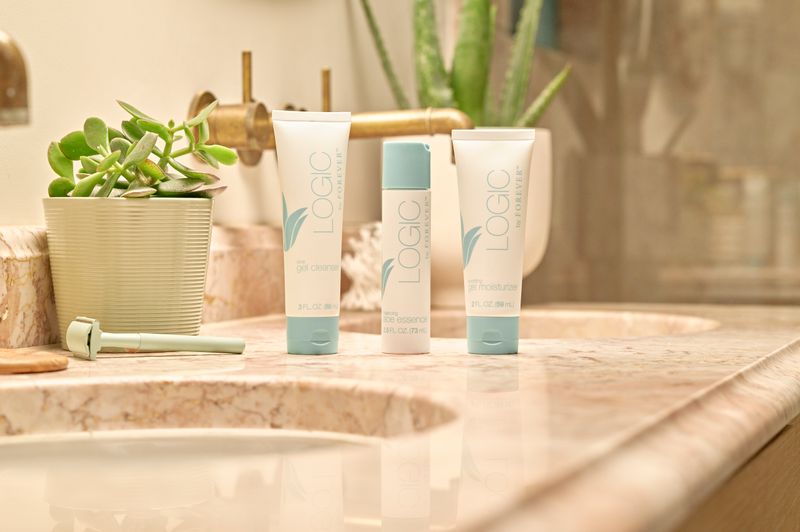Logic by Forever™ Skincare Kit