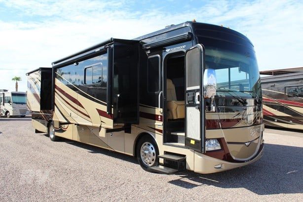 2013 FLEETWOOD DISCOVERY 40E 2013 FLEETWOOD DISCOVERY 40E