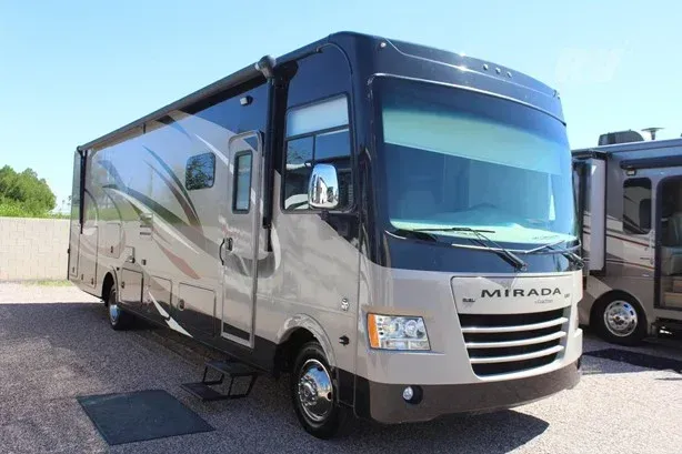 2016 COACHMEN MIRADA 35KB