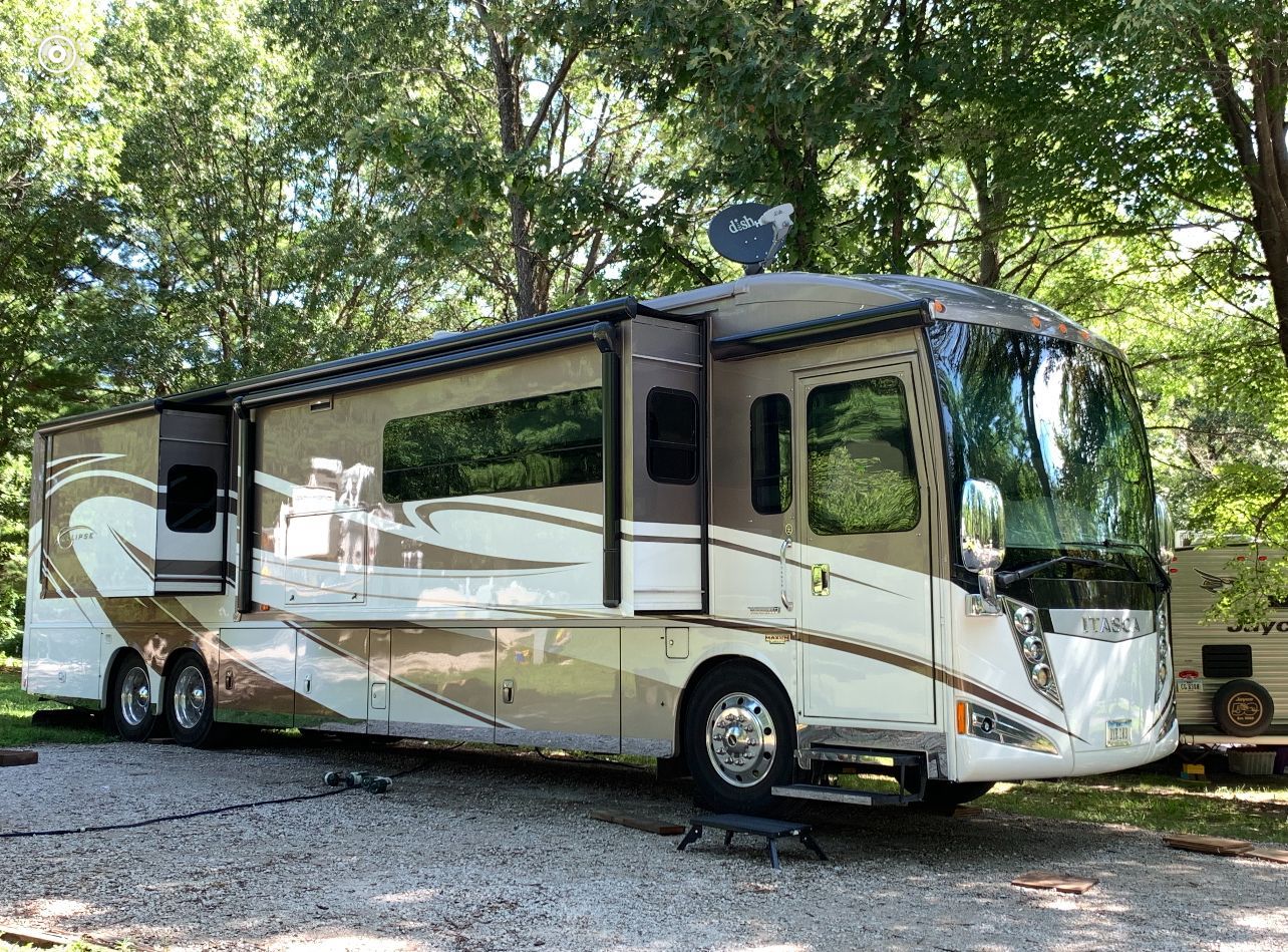 2015 Winnebago 42QD 2015 Winnebago 42QD