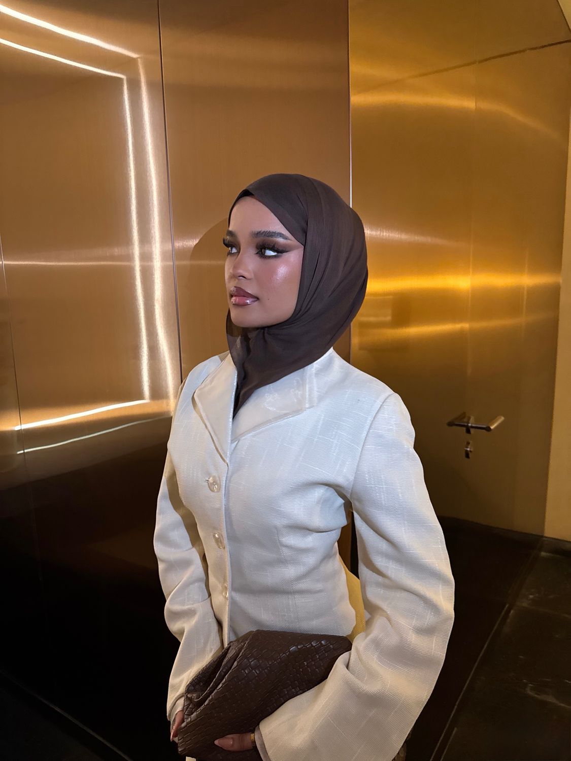 Brown - stretch shawl