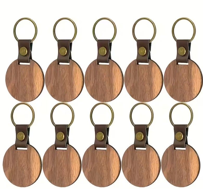 Drveni privjesak od orahovine – personalizirana gravura