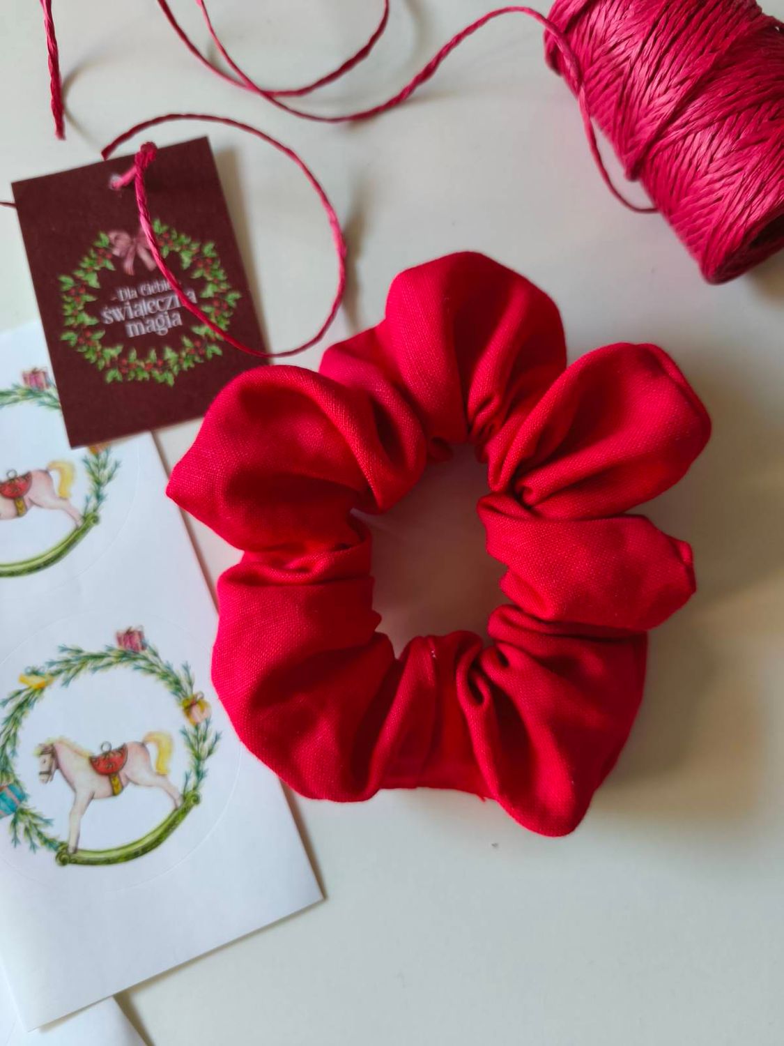 Medium Scrunchie Red Linen