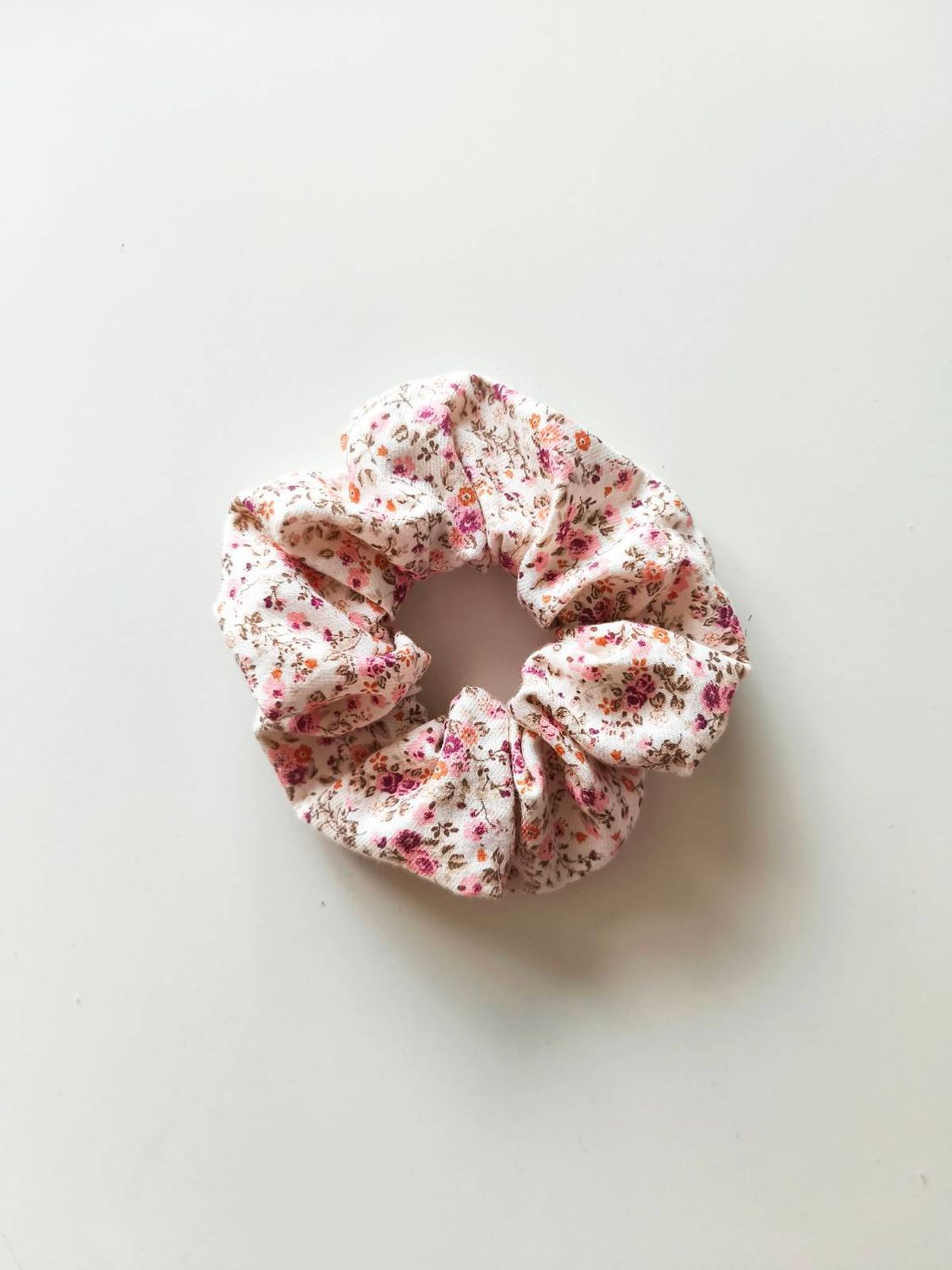 Medium Scrunchie Floral