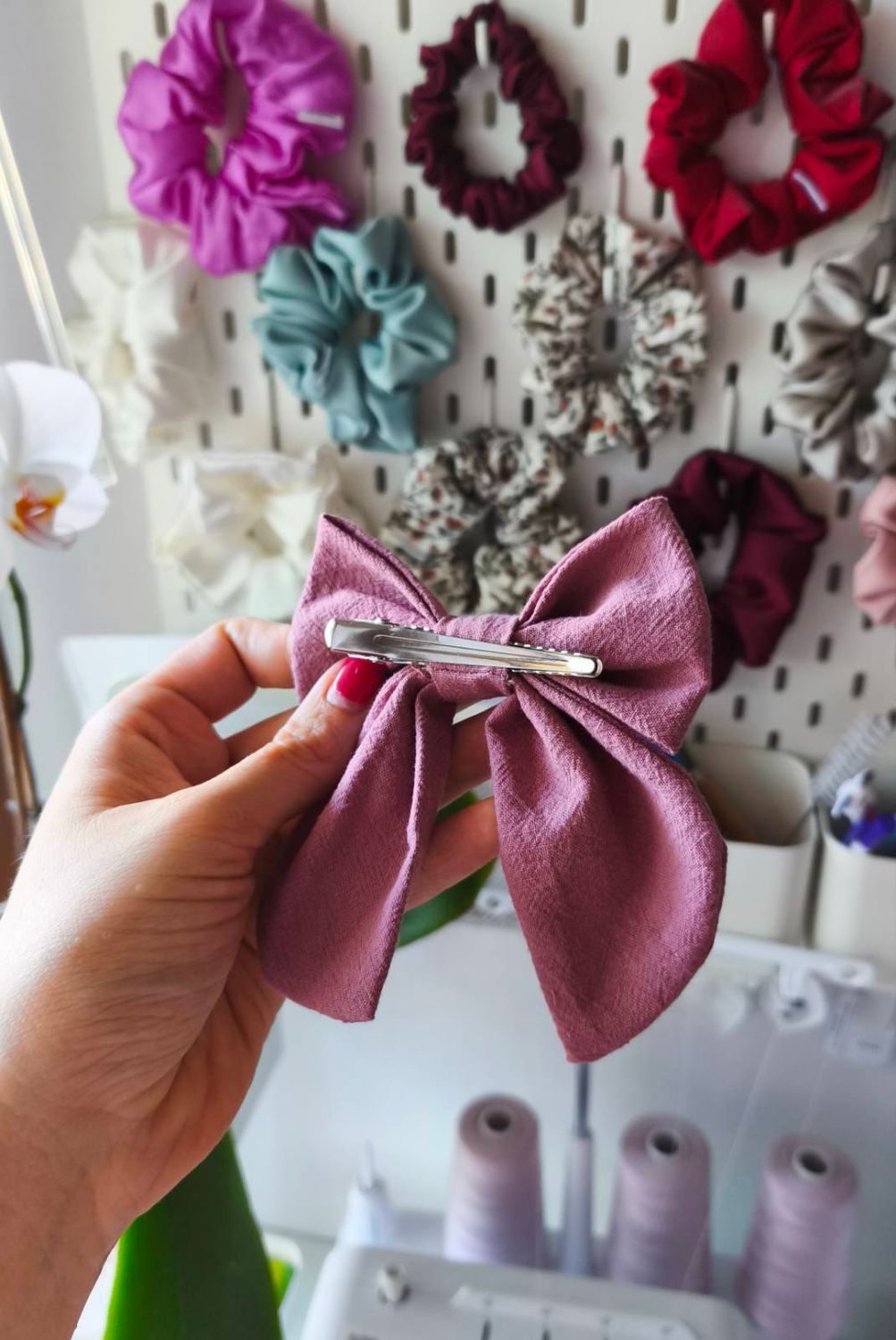 Ręcznie szyta kokarda Aurelia Antique Rose do włosów