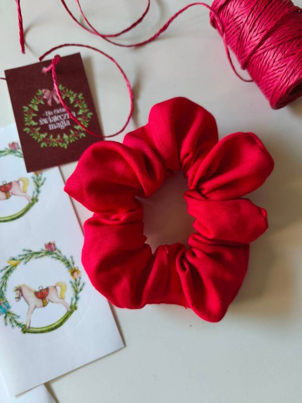 Medium scrunchie Red Linen do włosów