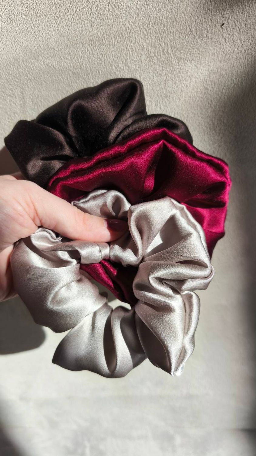 Maxi Scrunchie Jedwabna warm brown