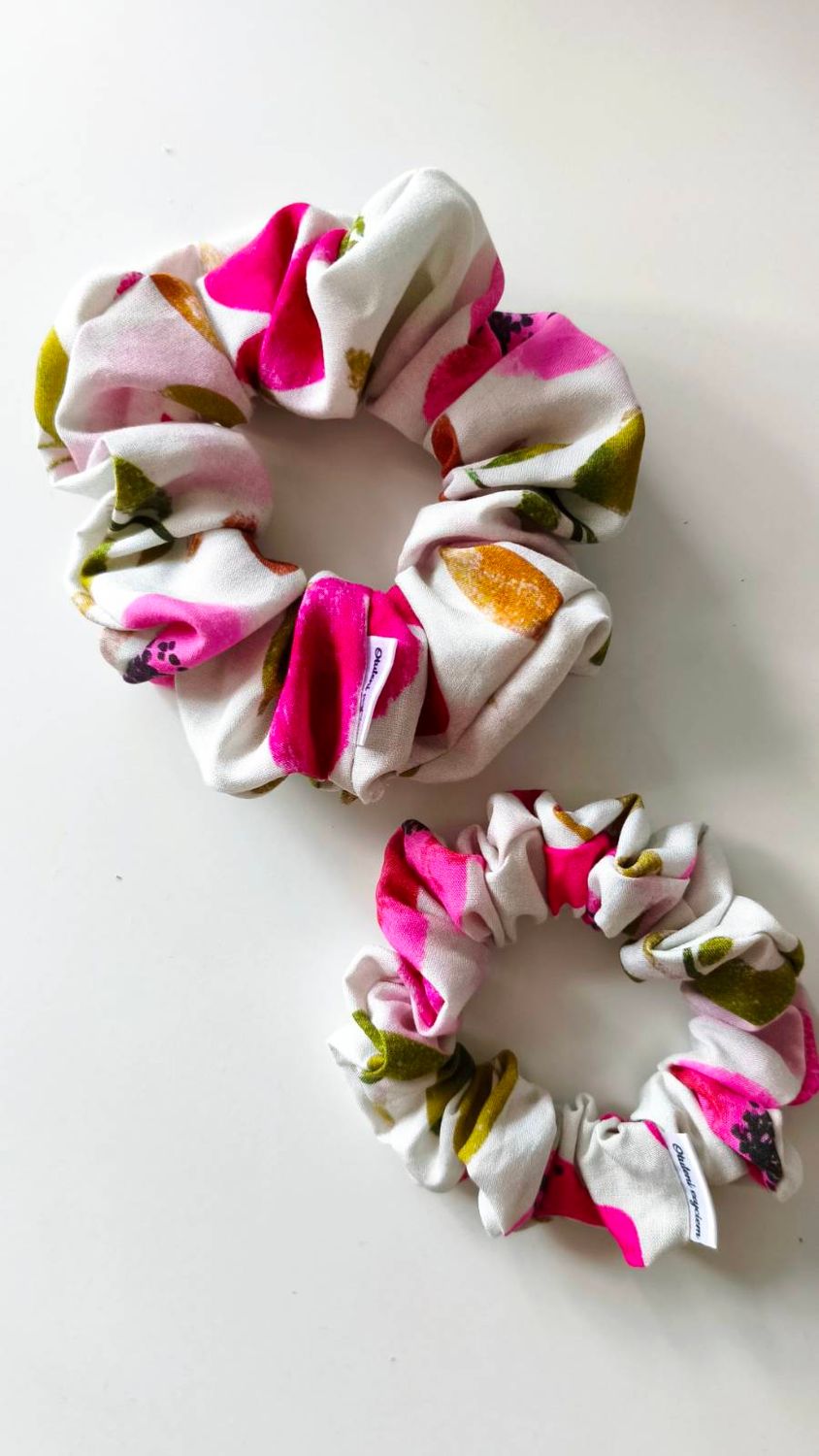 Mini Scrunchie Pink Flowers