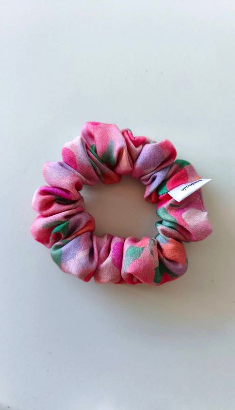 Mini Scrunchie Cherry