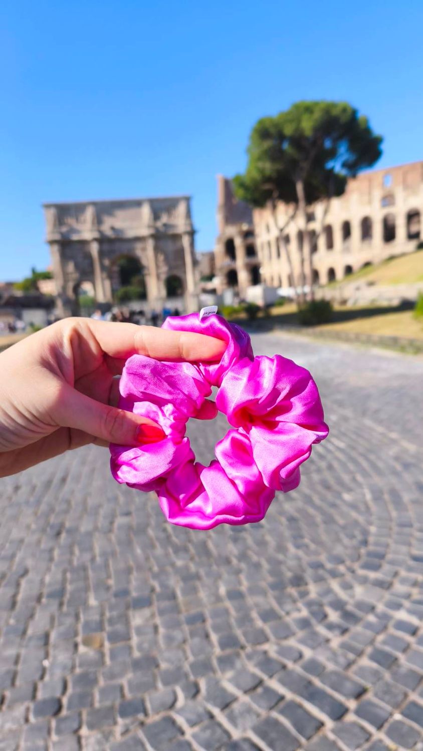 Medium scrunchie jedwabna "Pink"