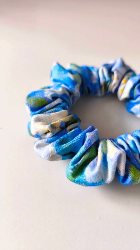 Mini scrunchie dla dziewczynki i kobiety Blue Garden