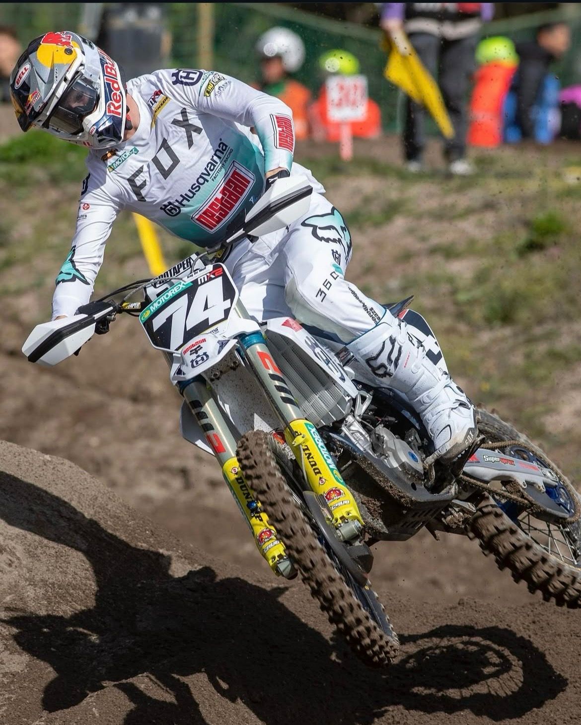 New Mirrored lens Refurbished FOX VUE goggle