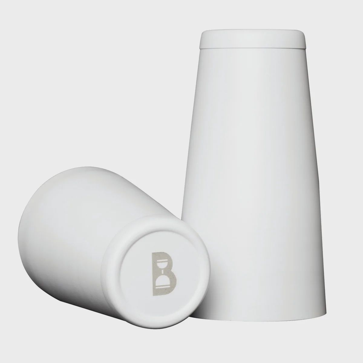 Bull in China Weighted Shaker Tin Set White