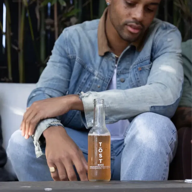 TÖST Rosé Mini
