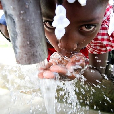 Proporcionar 1/10 de un pozo de agua en Haití