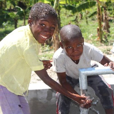Nuevo pozo de agua en Haití