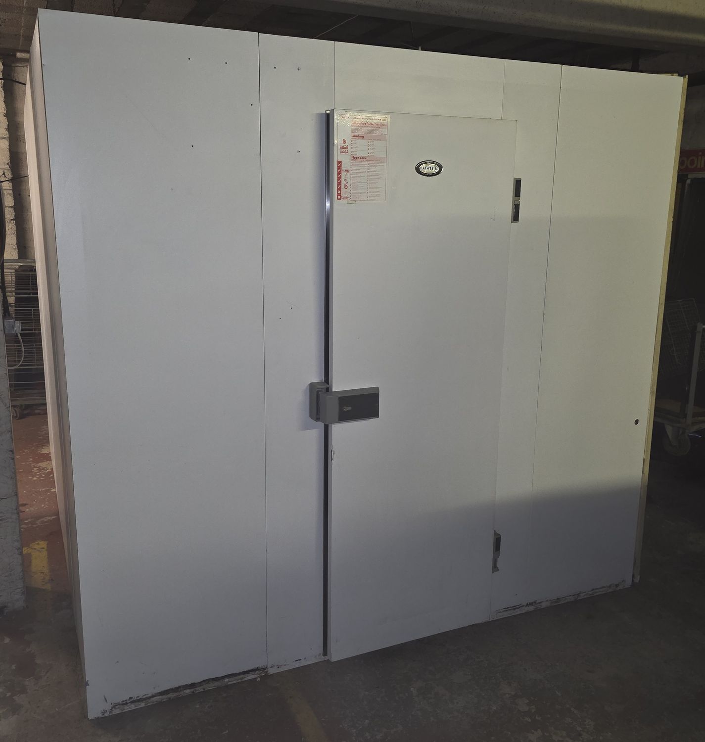 Foster Walk in Freezer Room (w)2.5m x (d)3.24m x (h)2.3m