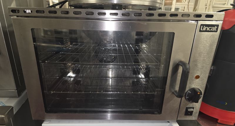 Lincat medium duty counter top Convection Oven