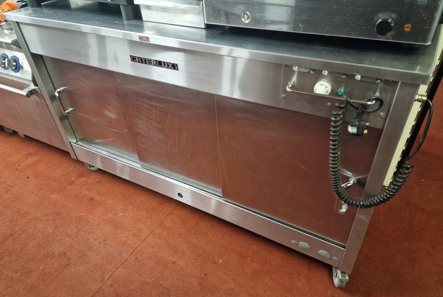 Caterlux Hotcupboard On Wheels