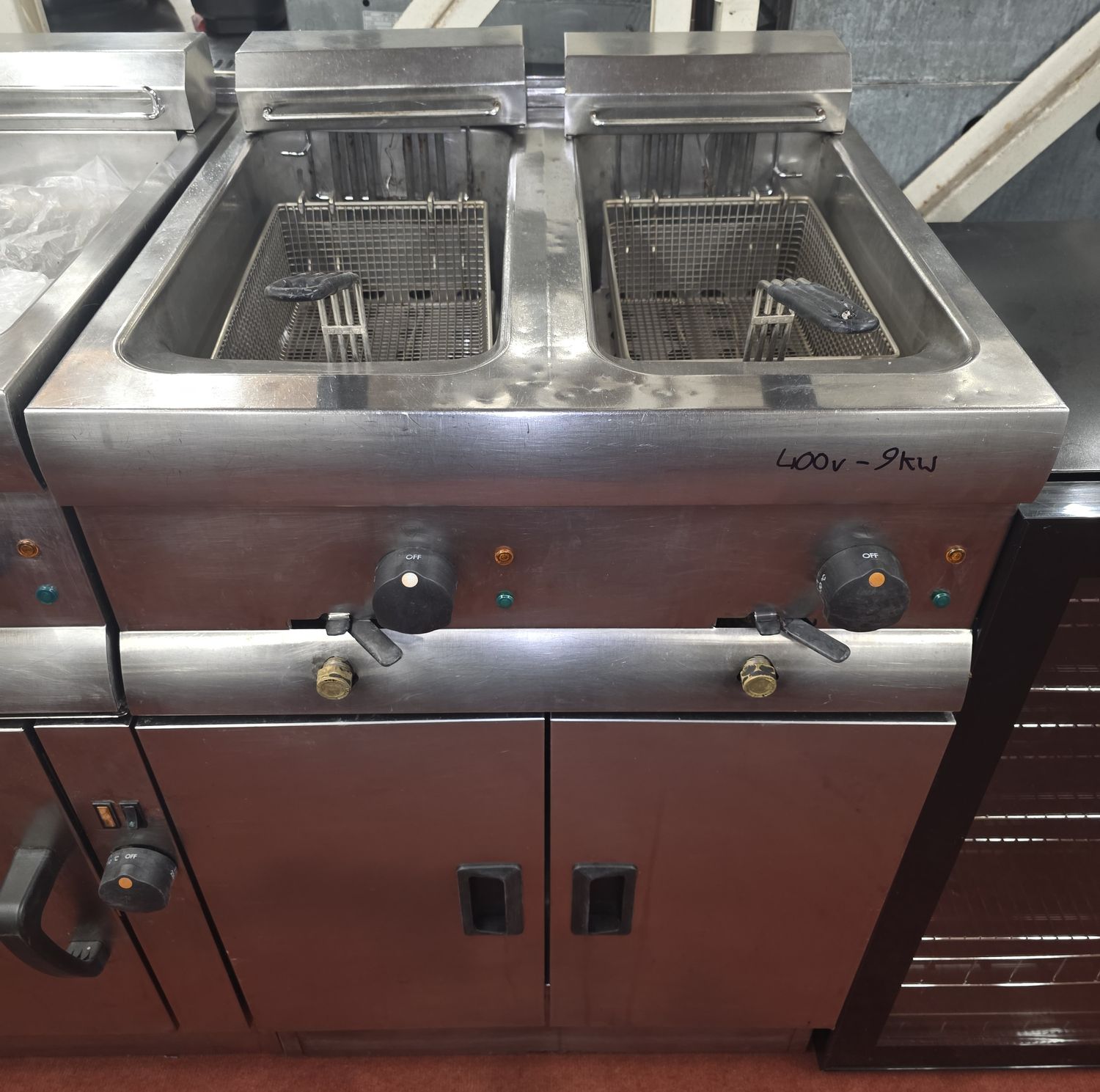 Lincat Table Top double fryer - 9kw x2 - New Baskets