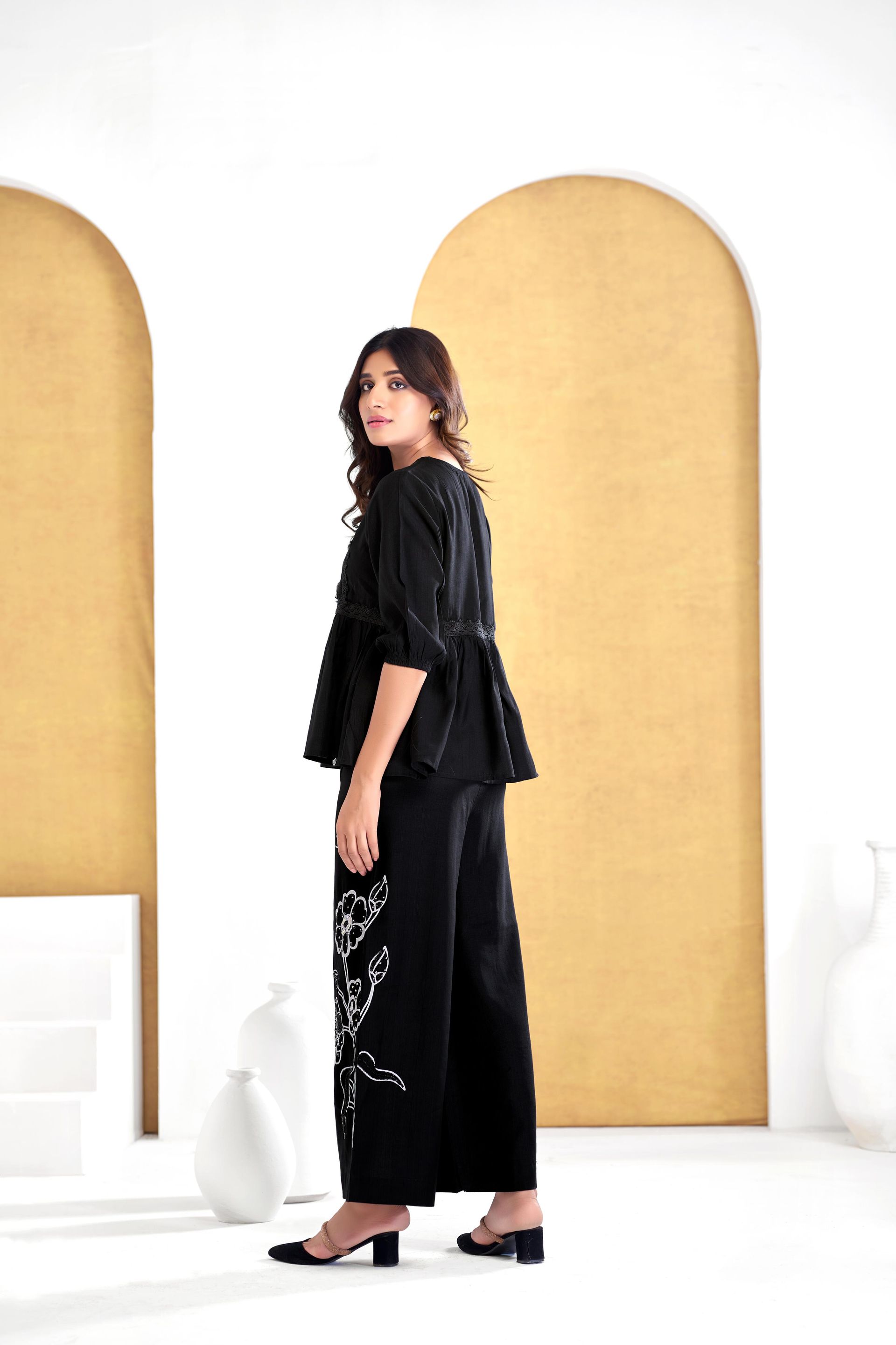 Nira Black Set