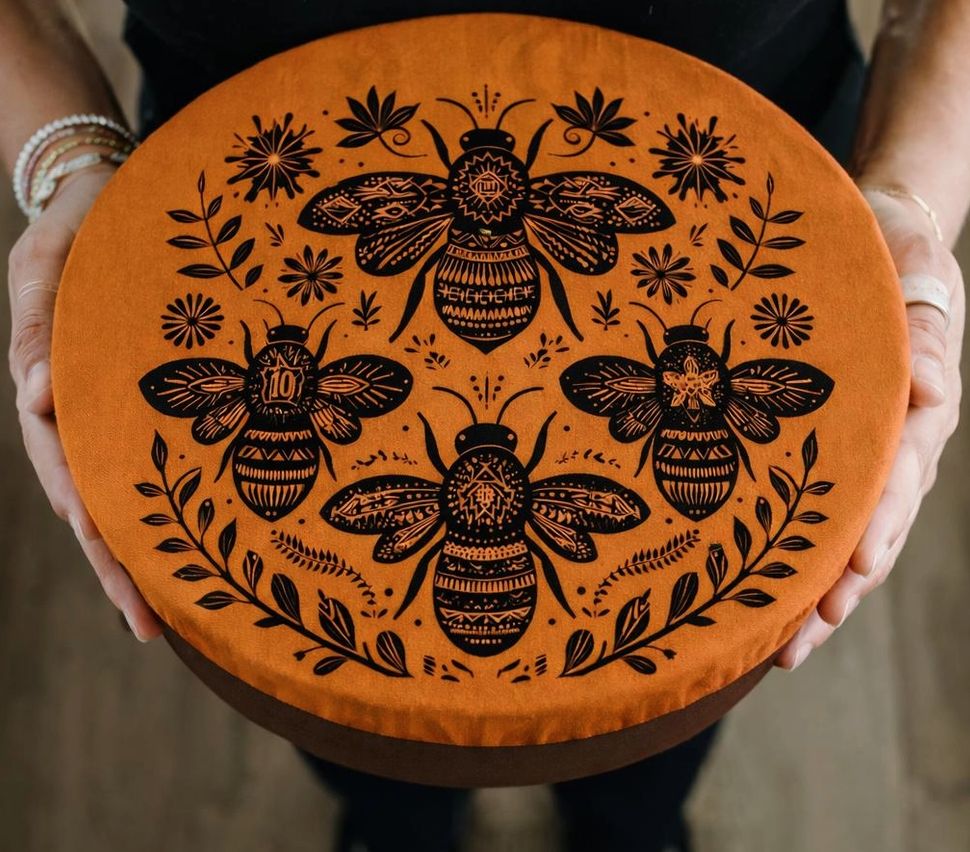 Golden Bees Bowl Cover