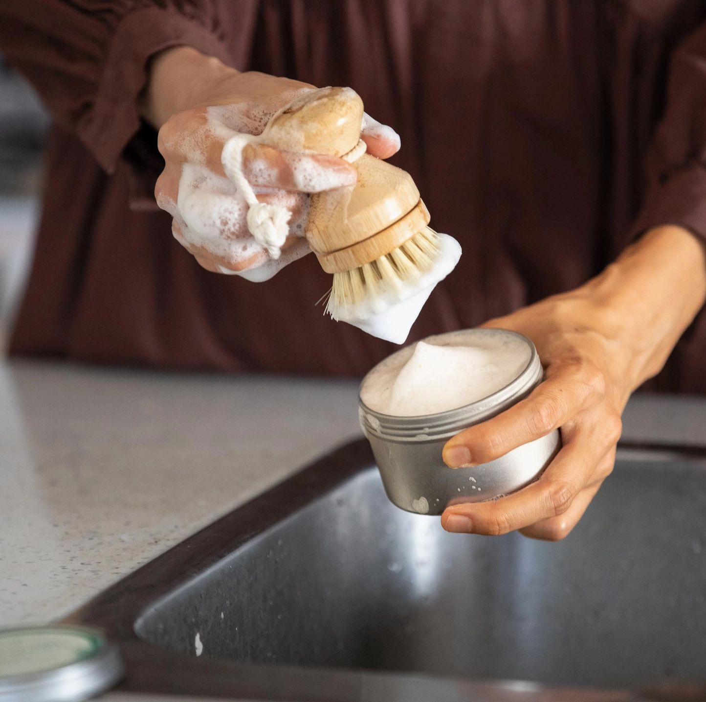 Solid Dish Soap Cake WITH CONTAINER
