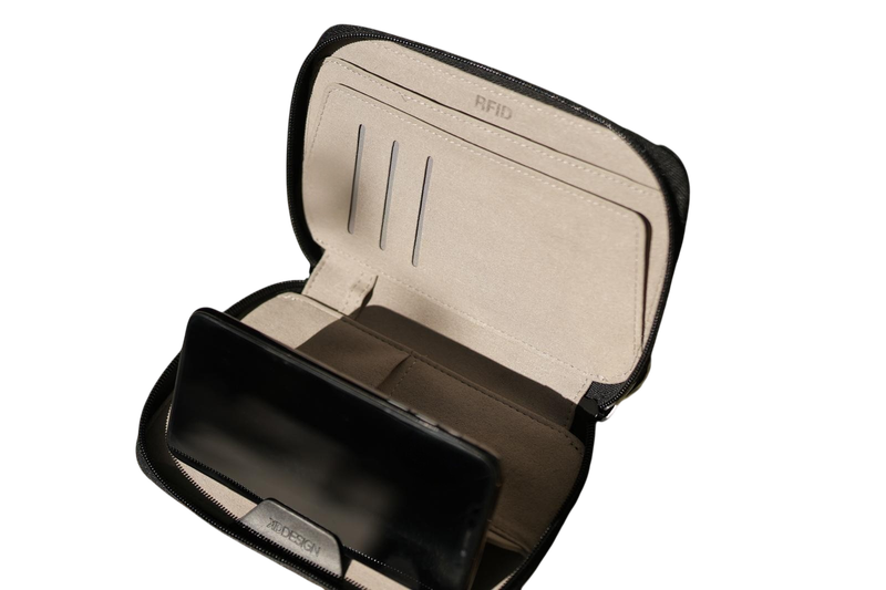 Men's Travel & Lifestyle Wallet