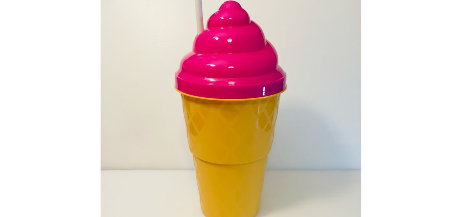 ICE CREAM TUMBLER W STRAW