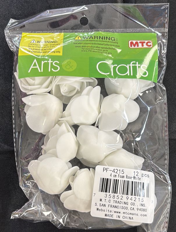 WHITE FOAM ROSES