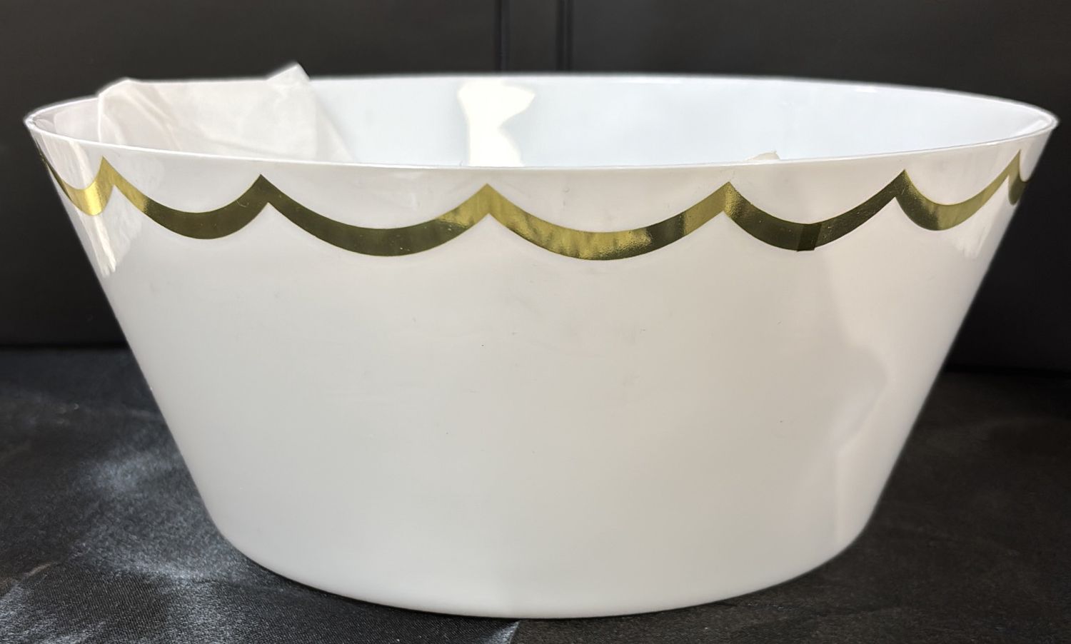 10" SERVING BOWL WHITE W GOLD TRIM