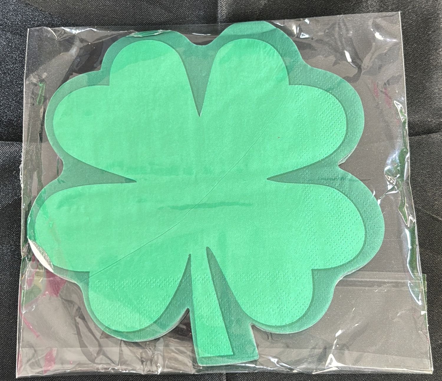 BEV NAPKIN CHARMING SHAMROCK