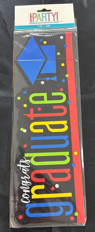 CENTERPIECE COLORFUL CAP GRAD