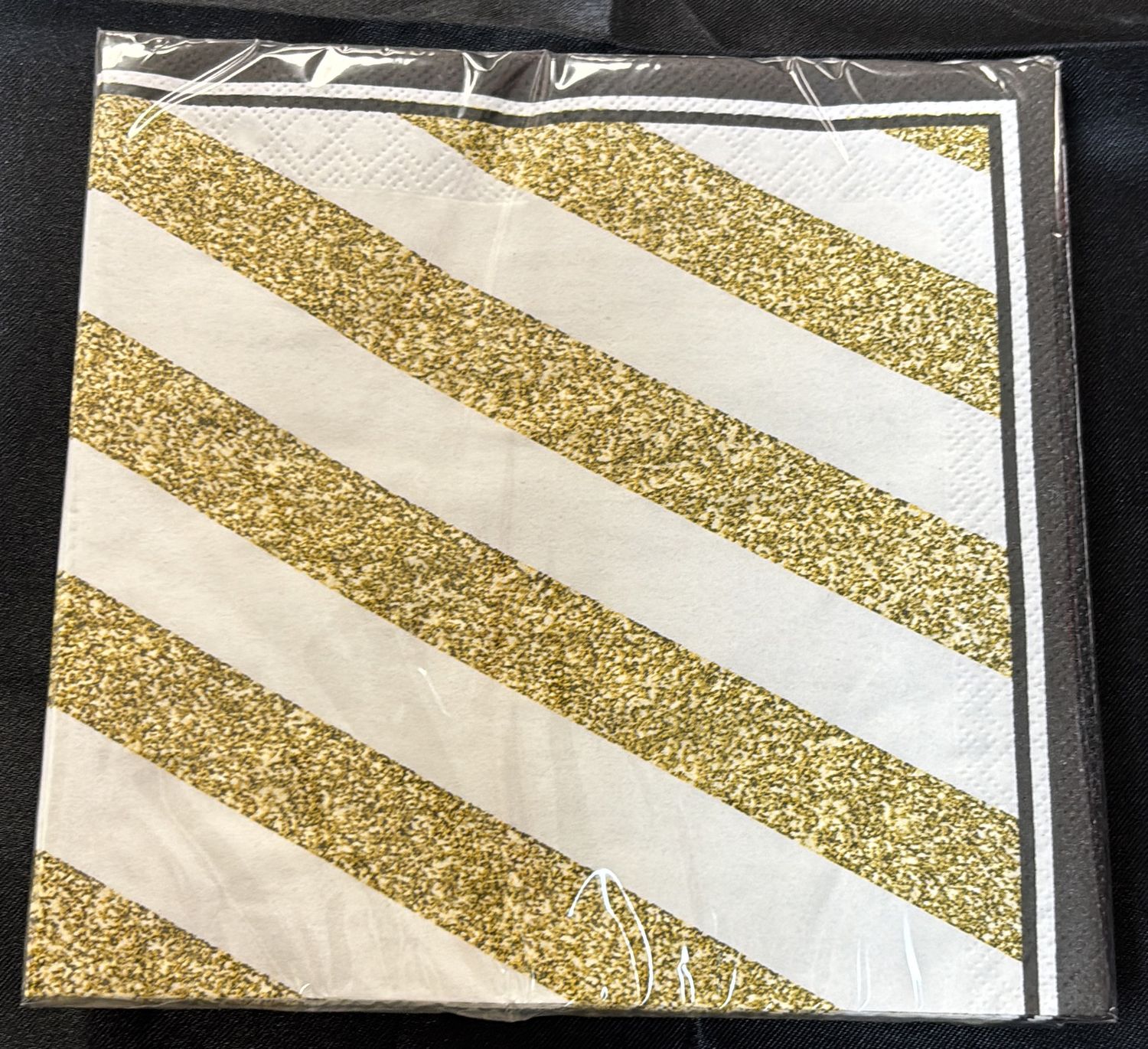 BLACK &amp; GOLD LUNCHEON NAPKIN