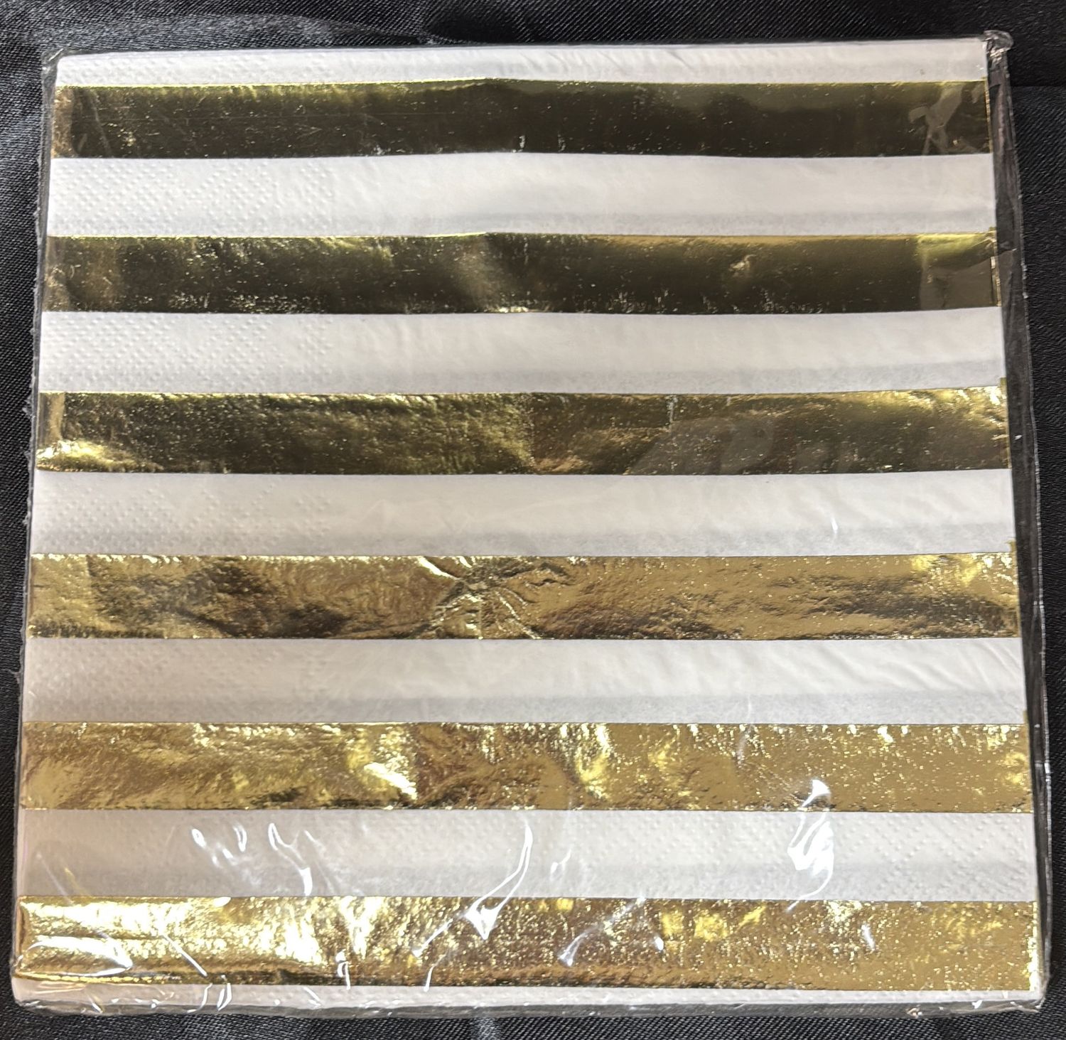 LUNCHEON NAPKIN GOLD STRIPES