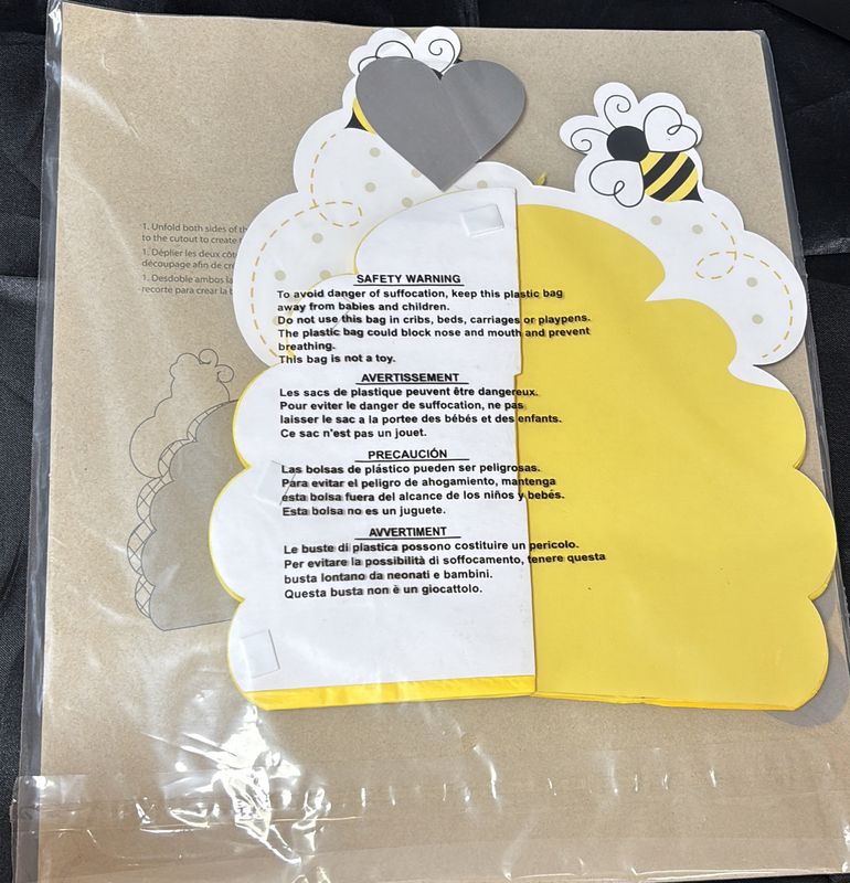 Honeycomb Centerpiece Bumblebee