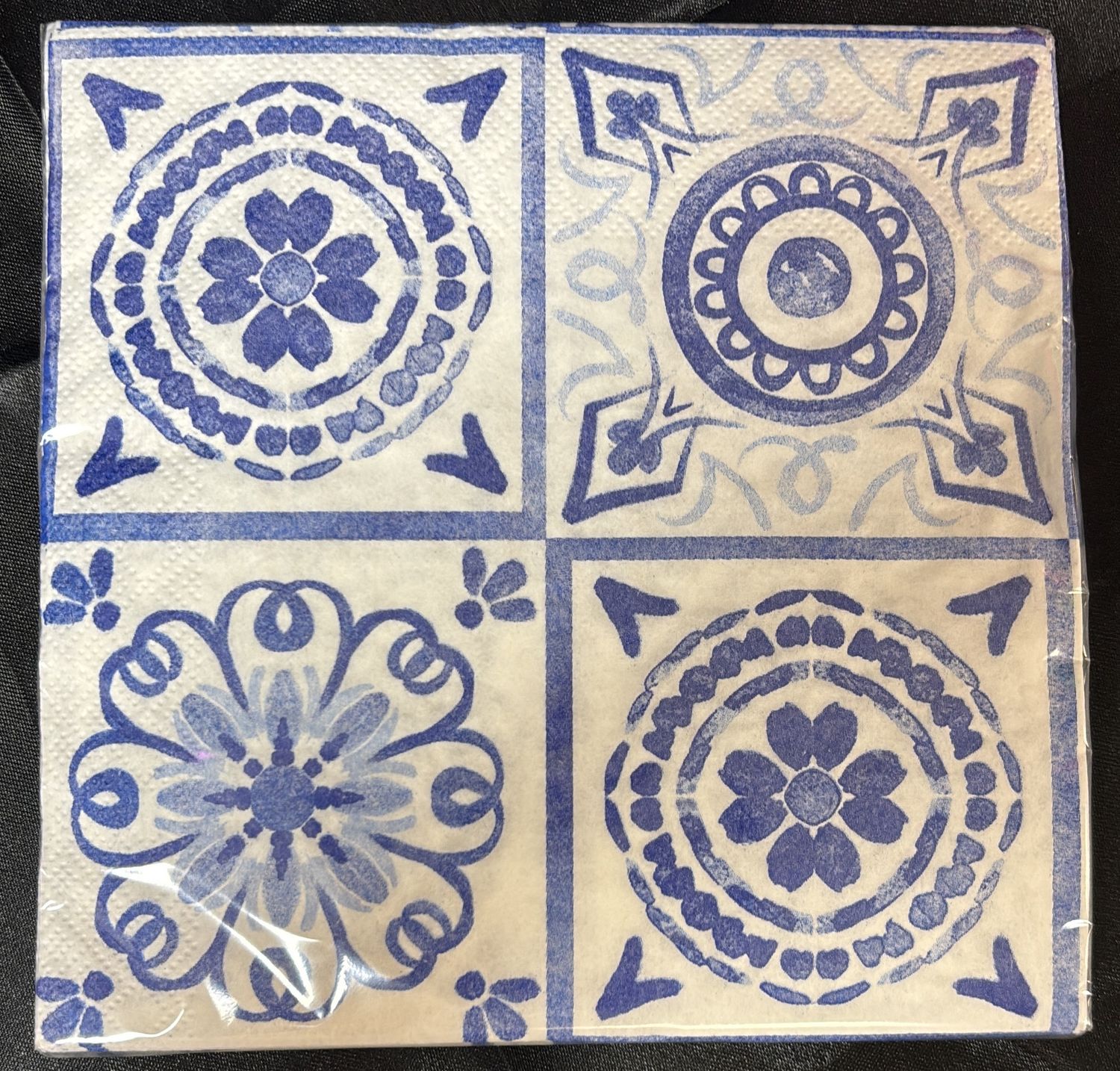 BLUE WILLOW LUNCHEON NAPKIN