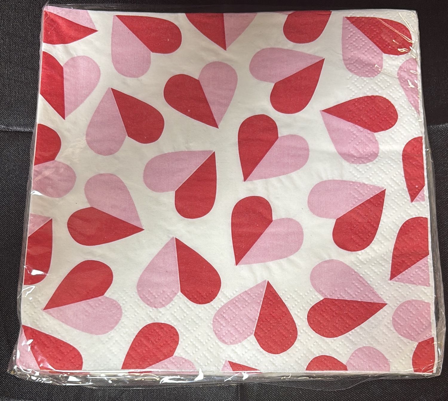 LUNCHEON NAPKIN CHARMING HEARTS