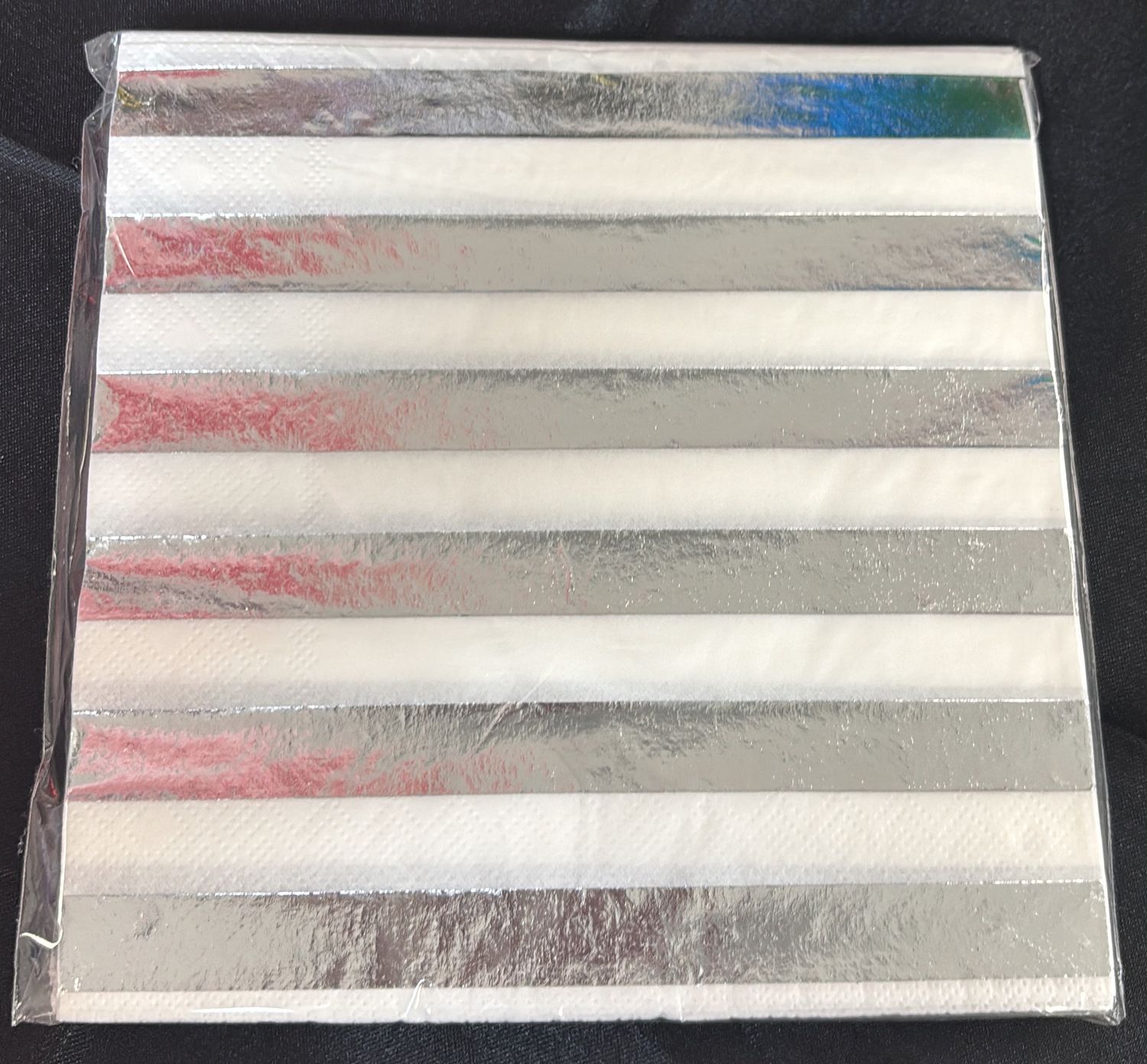 LUNCHEON NAPKIN SILVER STRIPES