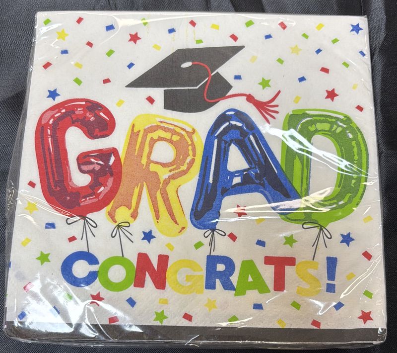 LUNCHEON NAPKIN LETTER BALLOON GRAD