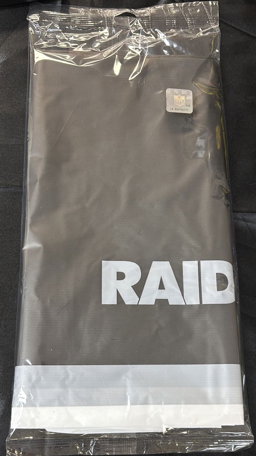 LAS VEGAS RAIDERS NFL TABLE COVER