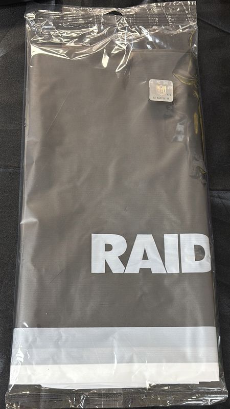 LAS VEGAS RAIDERS NFL TABLE COVER